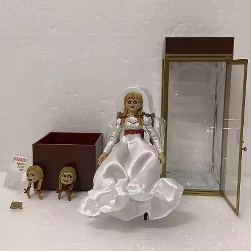 NECA Annabelle Comes Home Horror Actionfigur und Sammlerstatue als Dekoration - Bild 5