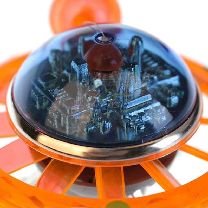 Otmagelu Schwebende UFO-Aquariumfigur in Orange aus Kunststoff zur Dekoration deines Fischbeckens - Bild 3