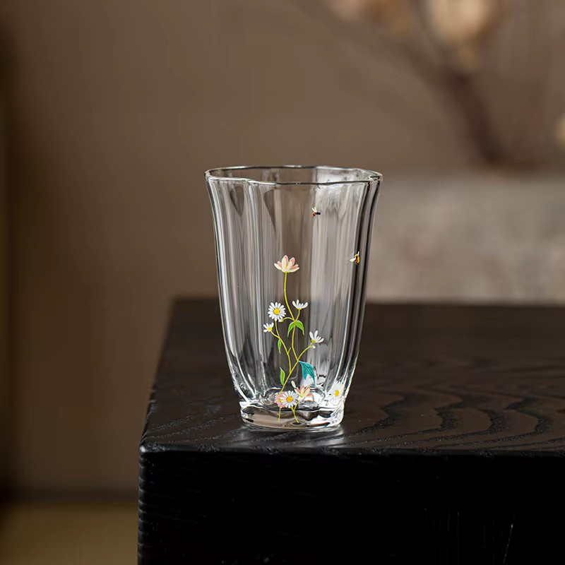 Hitzebeständige Teetasse aus Borosilikatglas mit Gänseblümchen-Design in Transparent - Bild 3