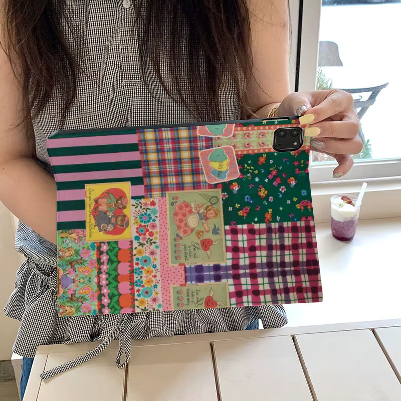 iPad Hülle mit floralem Bärenmuster für Apple iPad Pro 10/11 Zoll und iPad Air 3/4/5 in Weiß und Multicolour - Bild 3