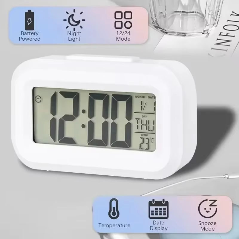 Digitale Wanduhr mit Hintergrundbeleuchtung und Temperaturanzeige, geräuschlos, weiß und blau, minimalistisches Design aus Kunststoff für Wandmontage oder Schreibtisch - Bild 5