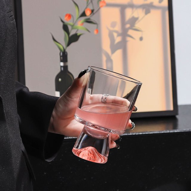 Pink Limited Mountain Glasbecher aus transparentem Glas für Cocktails, Wein, Dessert oder Kaffee - Bild 1