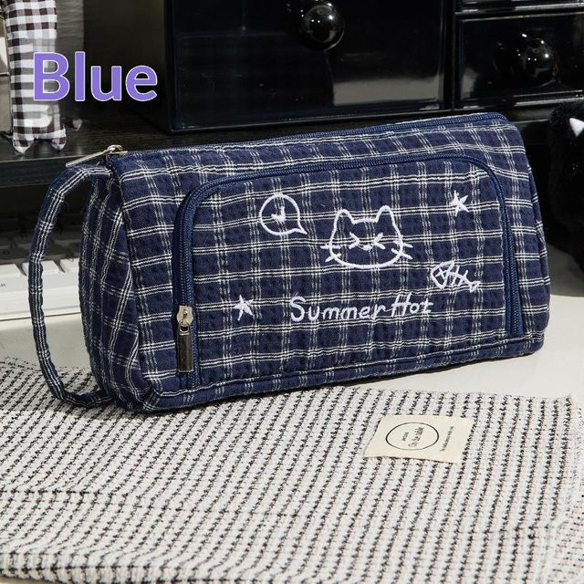 A Family Of Home Textiles Federmäppchen mit süßer Cartoon Katze Stickerei in Blau - Bild 1