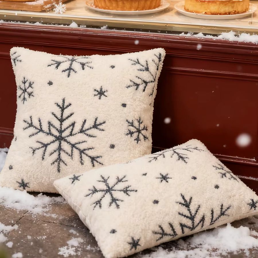 BUYNOW Plüsch Kissenbezug mit Schneeflocken-Jacquard-Muster für Weihnachten, Grau, nur Kissenbezug - Bild 2