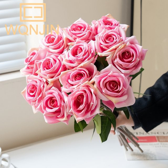 WQNJIN Rosen-Simulationsblumenstrauß in Weiß und Pink, 5er-Set künstliche Blumen für die Tischdekoration - Bild 1