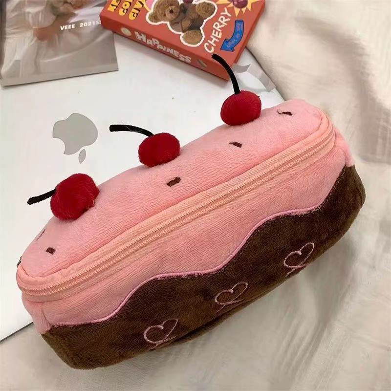 Plüsch-Federmäppchen mit Kirschkuchen-Design in Pink, flauschiges Schreibwaren-Etui für Mädchen - Bild 2