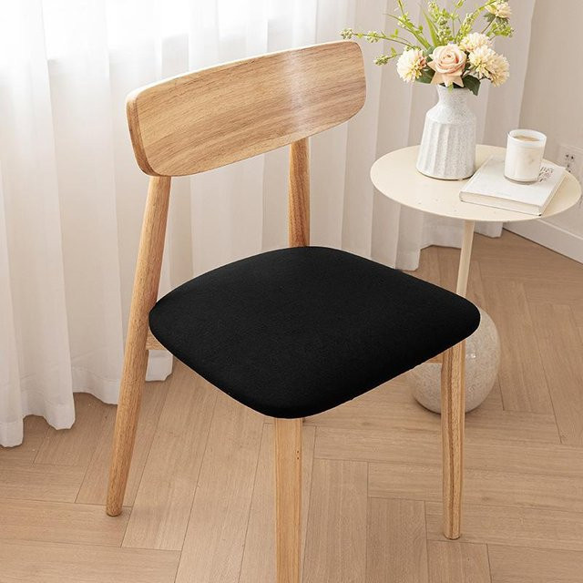 Rutschfeste Universal Stuhlhusse aus Samt in Schwarz für Esszimmerstühle, passend für 45-52 cm - Bild 1