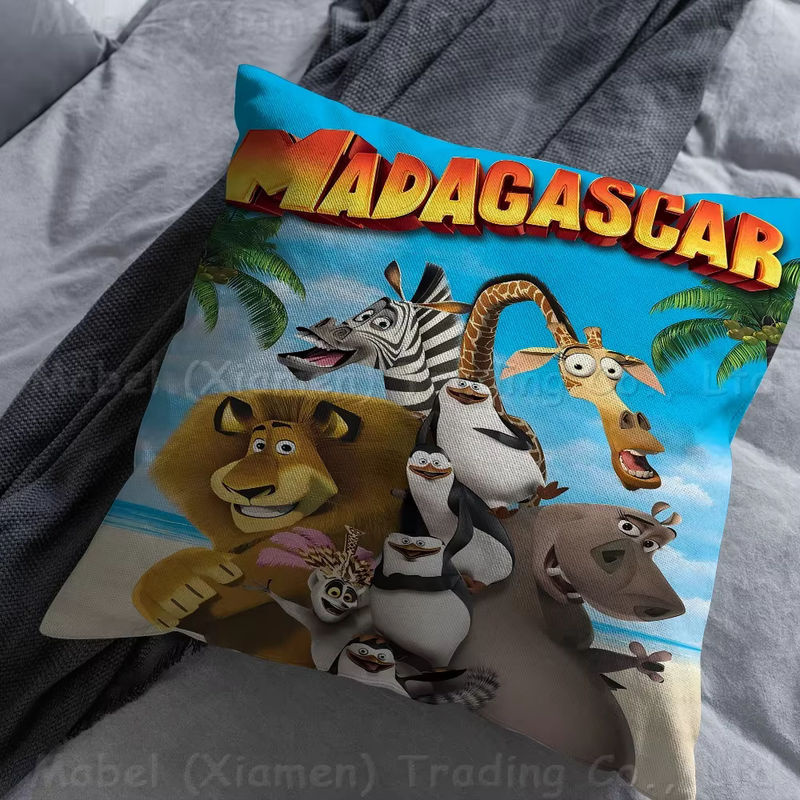 Personalisierter Madagaskar Kissenbezug mit Tiermotiven von Beast Kingdom, quadratisch, Mehrfarbig, Breite: 40 cm, Höhe: 40 cm, Tiefe: 40 cm - Bild 5