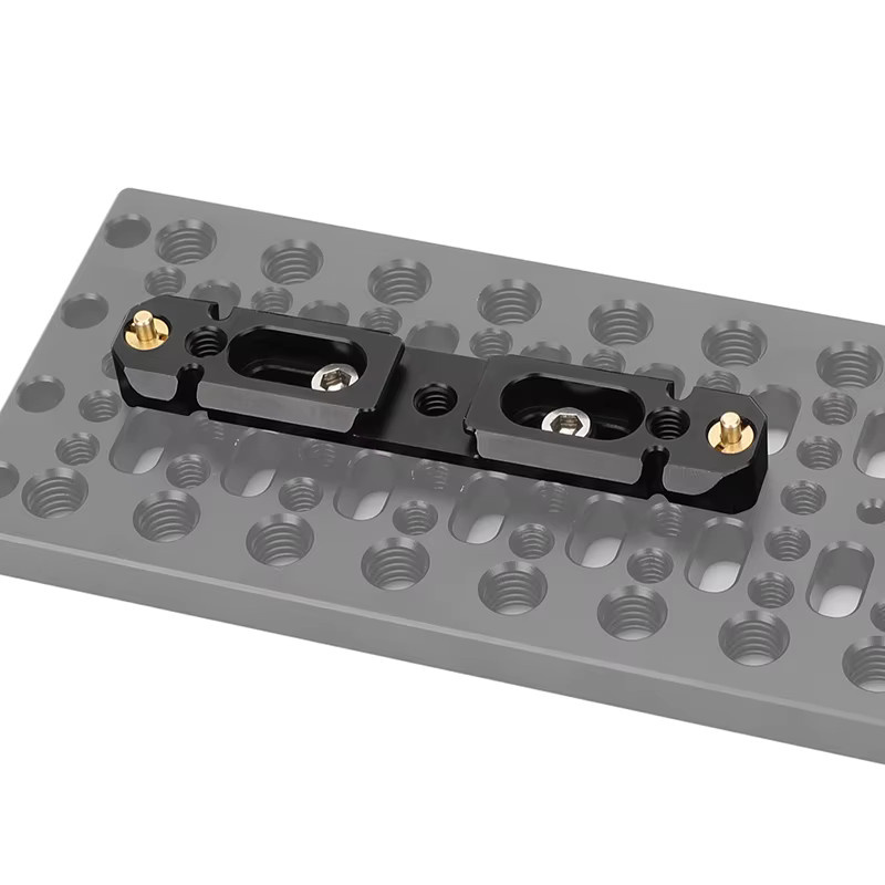 HDRig NATO-Schiene 100 mm in Schwarz mit Sicherheitsnadel, Kaltschuh-Adapter und 1/4 Zoll-20 Zubehörhalterung für deinen DIY-Kamerakäfig - Bild 3