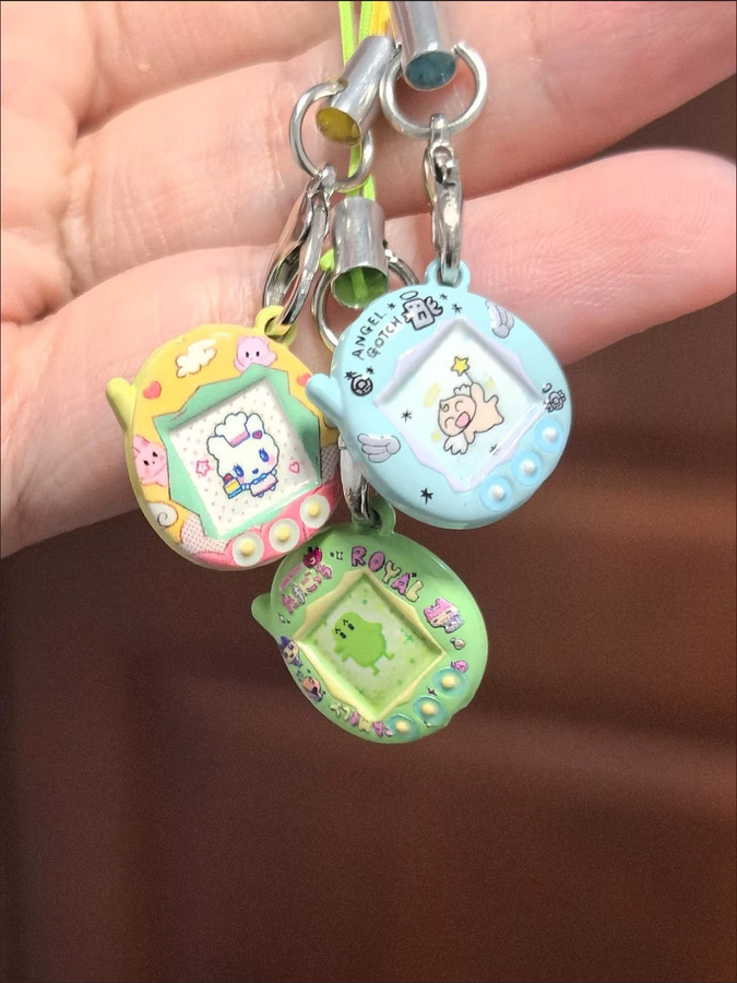 Bandai Miniatur-Tamagotchi-Modell-Anhänger, Metall, Schlüsselanhänger - Bild 3