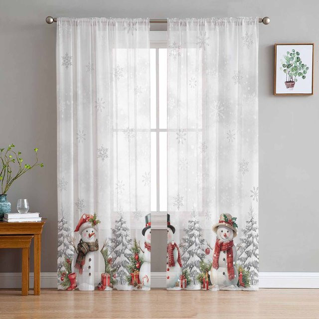 Transparente Tüll-Vorhänge mit Weihnachtsbaum-Schneelandschaft, Schneeflocken und Schneemann in Weiß, B: 135 cm, H: 115 cm - Bild 1