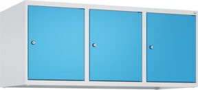 C+P Aufsatzschrank 7035/5012 mit 3 Abteilen und Zylinderschlössern, B/T/H: 50 x 50 x 120 cm, Lichtgrau/Lichtblau - Bild 1