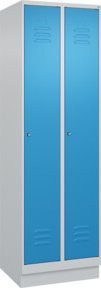 C+P Spind Classic PLUS Garderobenschrank mit Sockel, 2 Abteile, Zylinderschloss, 4 Garderobenhaken und mittiger Trennwand, H x B x T: 195 x 60 x 50 cm - Bild 1