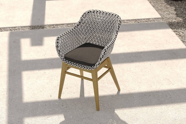 OUTFLEXX Bali Dining Sessel in Schwarz-Weiss-Muster mit Olefin-Kissen aus Polyrattan, Akazie und Stahl, B/T/H: 56 x 58 x 78 cm - Bild 1