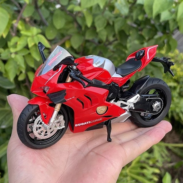MAKEDA Panigale V4S Diecast Motorrad Modell 1:12 aus Metall mit Sound und Licht in Schwarz und Rot - Bild 1
