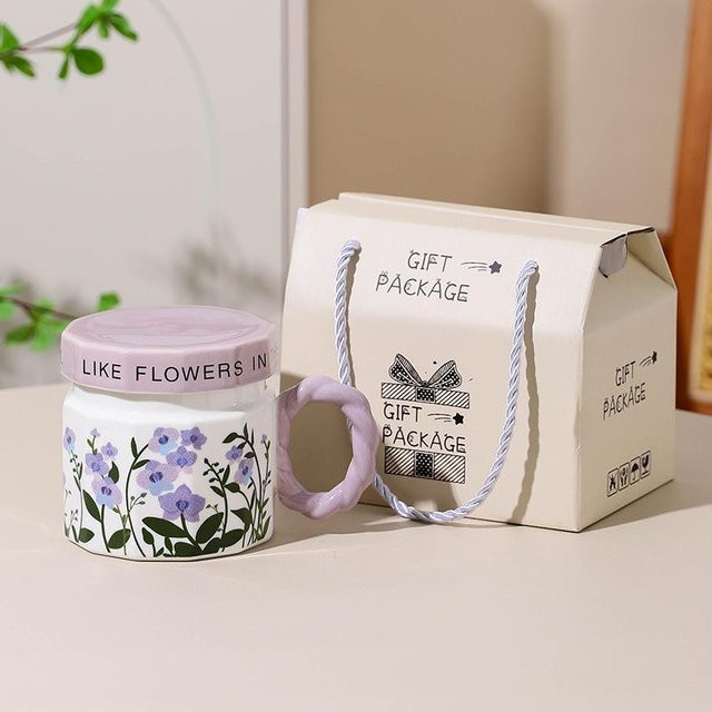 Keramiktasse mit Deckel von Yiran toy 1 in floralem Design, 400 ml - Bild 1