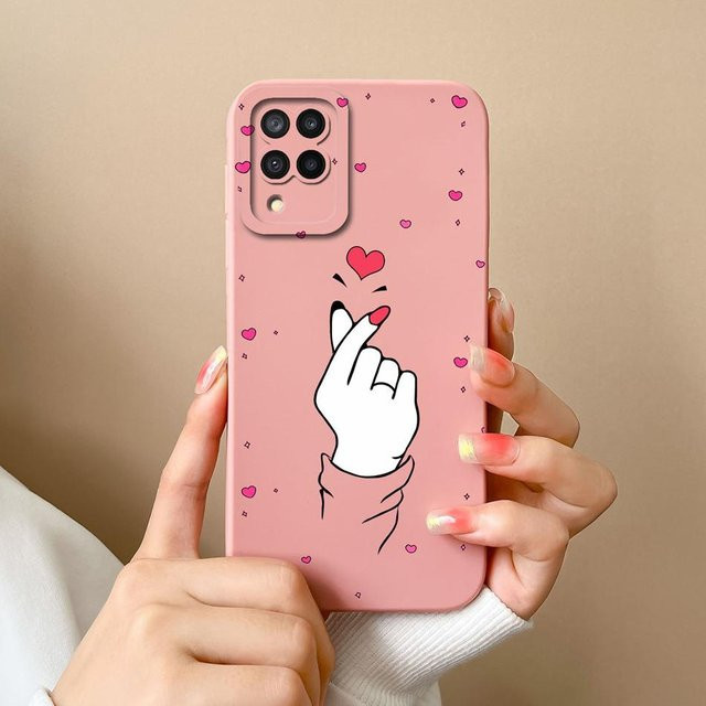 Samsung Galaxy M22 und M32 Schutzhülle aus weichem Flüssigsilikon mit Liebesherz Design in Pink - Bild 1