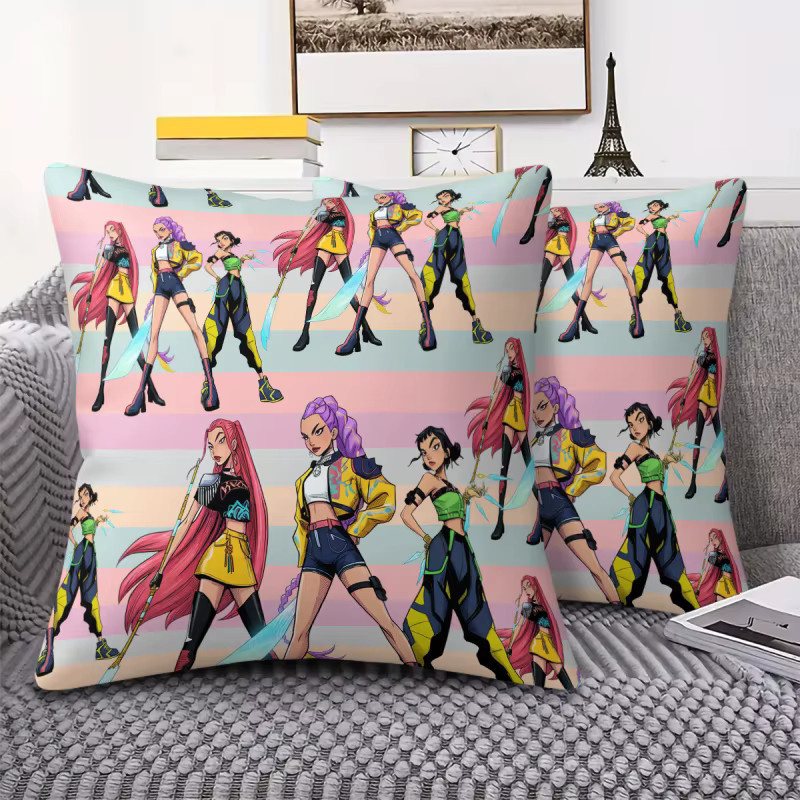 Hasbro Kpop Dekokissen mit Cartoon-Anime-Mädchen-Aufdruck, quadratisches Polyester-Kissen in Multicolour für dein Sofa oder Schlafzimmer - Bild 2