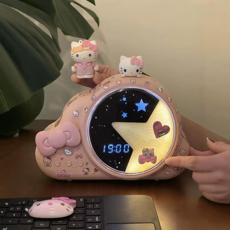 TAKARA TOMY Hello Kitty Bluetooth Lautsprecher mit Uhr und Nachtlicht in Gelb oder Pink - Bild 4