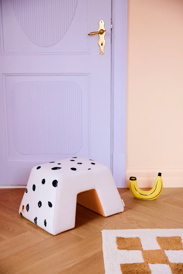 Kids Concept Kinder-Hocker Pippi Langstrumpf in Weiß mit gepunktetem Stoffbezug - Bild 2