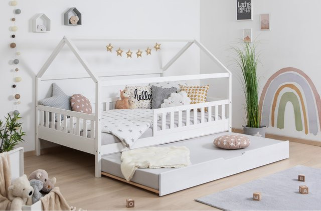 TiCAA Kinderbett Hausbett Kay Montessori aus Kiefer Massivholz, Weiß, inkl. Rolllattenrost, Matratze, Zusatzbett und Rausfallschutz - Bild 1