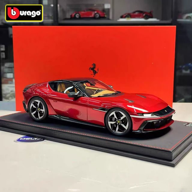 Bburago Ferrari 12Cilindri Sportwagen Modell, 1:24, Metall, Rot - Bild 1