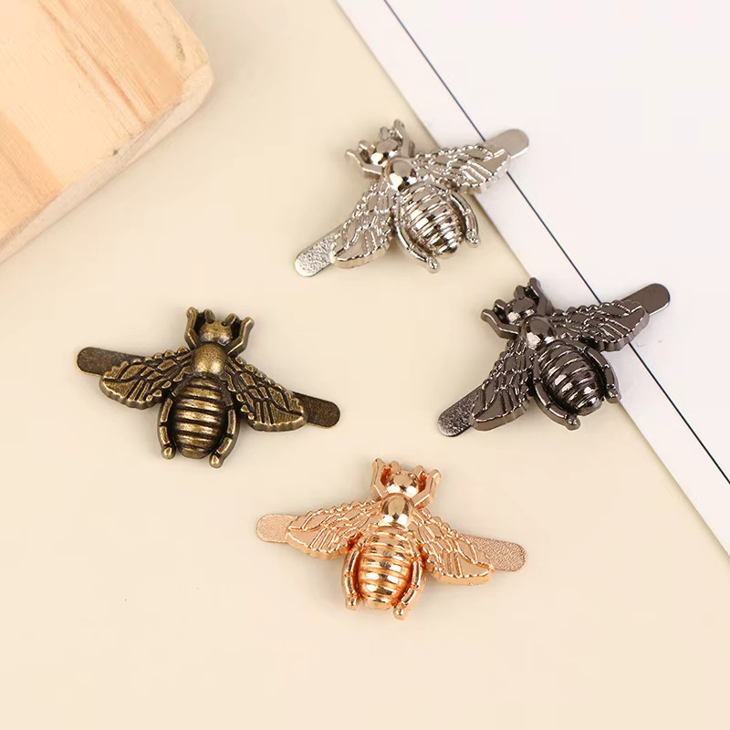Hoeaden Taschenclips in Bienenform aus Metall für Lederhandwerk und Taschen als DIY Verschluss-Set, 2 Stück - Bild 2