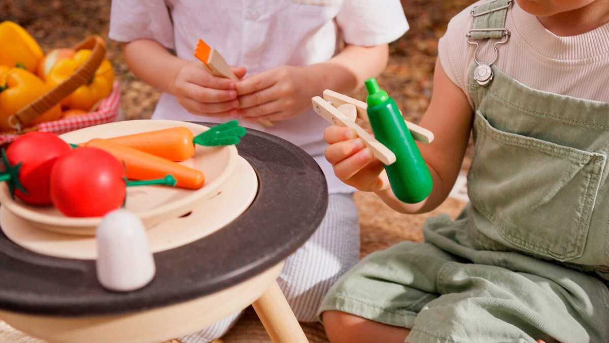 PlanToys Obst & Gemüseset, Holz, ab 1,5 Jahre - Bild 1