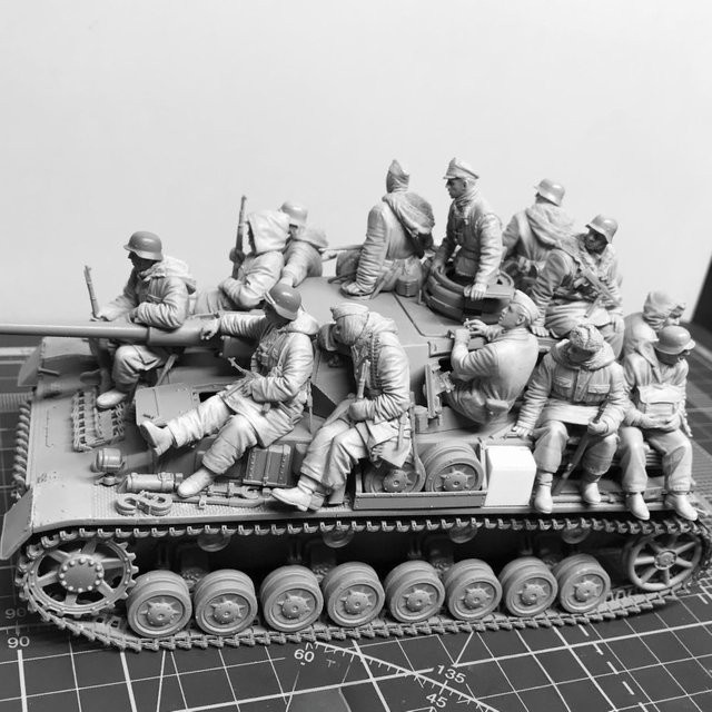 JIJIE Panzersoldaten-Set, Modellbausatz, Maßstab 1:35, Militär - Bild 1
