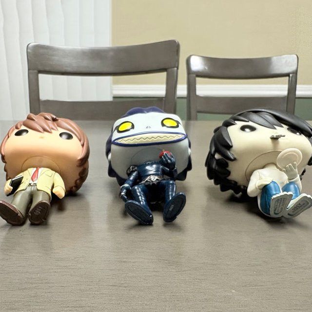Funko Pop Animation Death Note Light Yagami mit Kuchen Vinyl-Actionfigur - Bild 1
