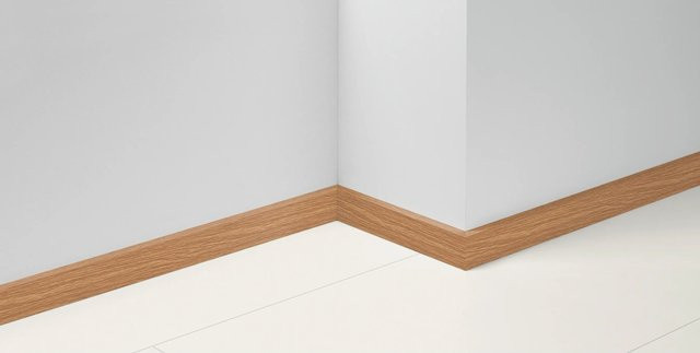 Parador Sockelleiste SL 5 Eiche D030 braun wasserfest, Höhe: 50 mm, Tiefe: 16 mm, Länge: 2.200 mm - Bild 1