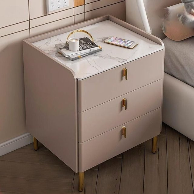 Moderner Nachttisch von LIUSHADUOLA aus Stein in Beige und Gold mit Soft-Close-Schubladen - Bild 1