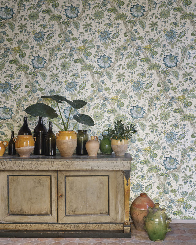 Manuel Canovas Tapete Adelaide in Celadon mit floralem Botanical-Design in Grün, Blau und Multicolour - Bild 2
