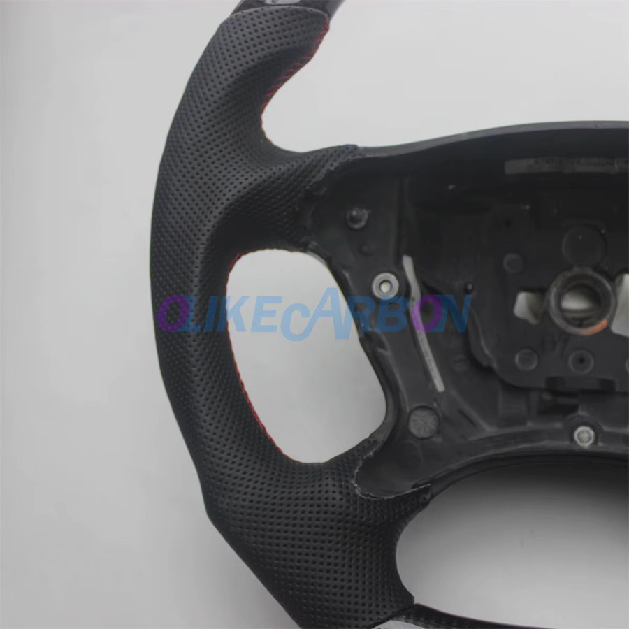 Echtes Carbon-Lenkrad in Schwarz für Mercedes-Benz E-Klasse W211, CLK-Klasse C209, CLS-Klasse C219, G-Klasse W463 und SL-Klasse R230 - Bild 2