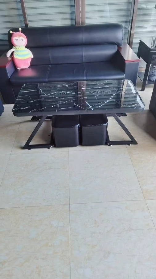 XIUWO Couchtisch mit Marmorstruktur und gehärteter Glasplatte in Schwarz, minimalistischer Mitteltisch für dein Wohnzimmer, B/T/H: 120 x 60 x 45 cm - Bild 4