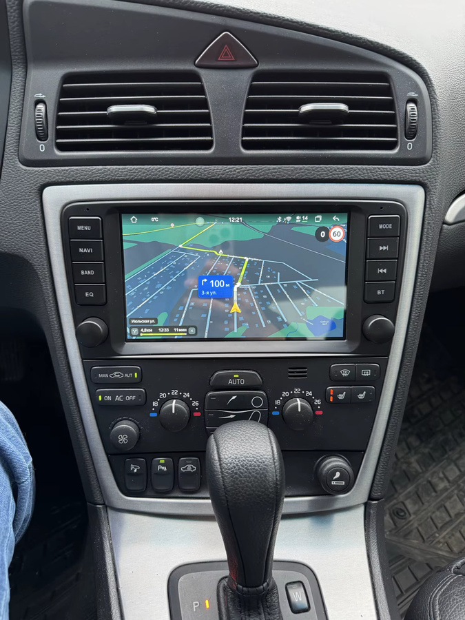 CHSTEK Android 13 Autoradio mit Carplay, GPS, WiFi und 4G für Volvo S40, V40, XC70, V70, S60 in Schwarz - Bild 4