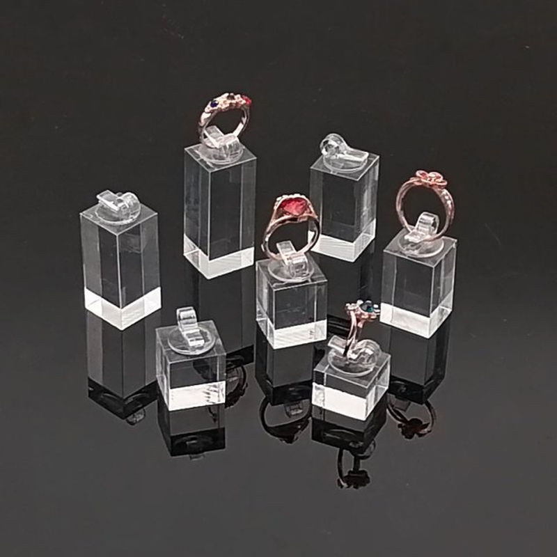 7er Set HORIHOFONE Schmuck Display-Ständer aus Acryl für Ringe in Transparent und Schwarz mit runden und quadratischen Formen - Bild 1