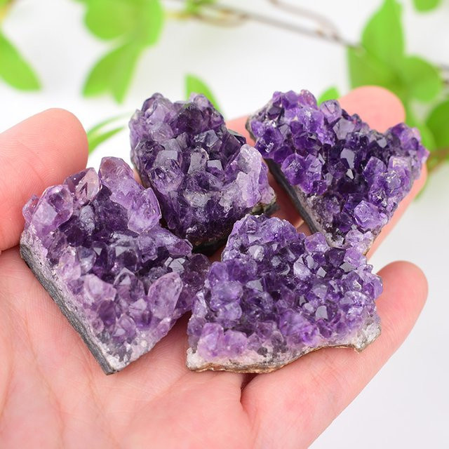 RYCRYSTAL Natürlicher Amethyst Kristall Cluster in Lila als Dekoration und Reiki Heilstein - Bild 1