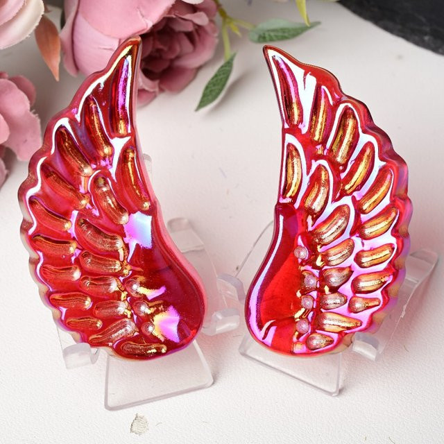 CrystalHola Engel-Ornament mit roten Flügeln aus geschnitztem Stein für die Tischdekoration - Bild 1