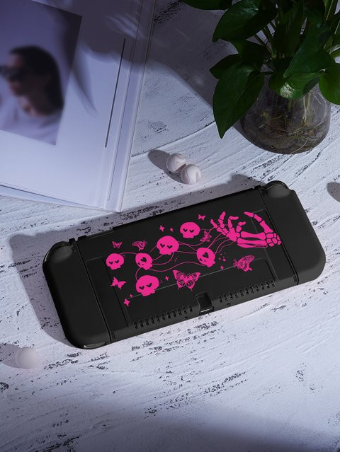 Schädel Schutzhülle für Nintendo Switch OLED mit trennbaren Handschuhen für Joy-Con in Schwarz - Bild 1