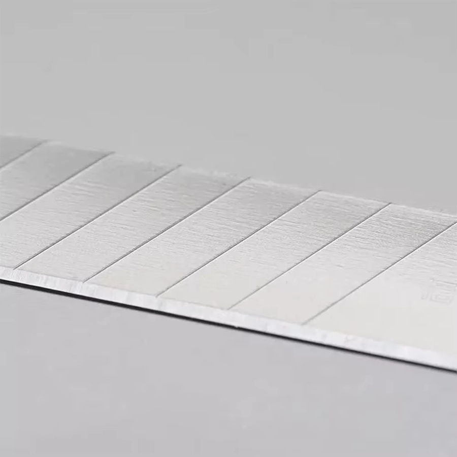 Tegcame Allzweckmesser Silber mit Edelstahlklinge, einziehbares Snap-off Taschenmesser, B/H/T: 12,5 x 25 x 2,0 cm - Bild 2