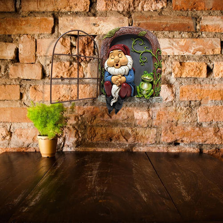 Gnom Mini Garten Skulptur aus Harz als Outdoor Ornament und Dekoration für Fenster oder Schlafen - Bild 4
