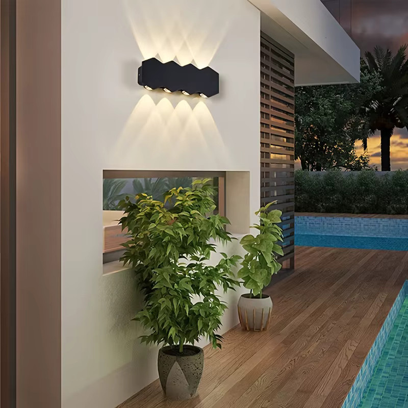 SUNMEIYI Außenwandleuchte aus Aluminium in Schwarz, minimalistisches rechteckiges Design mit Up-Down-Lichteffekt und warmweißem Licht für Garten und Terrasse - Bild 2