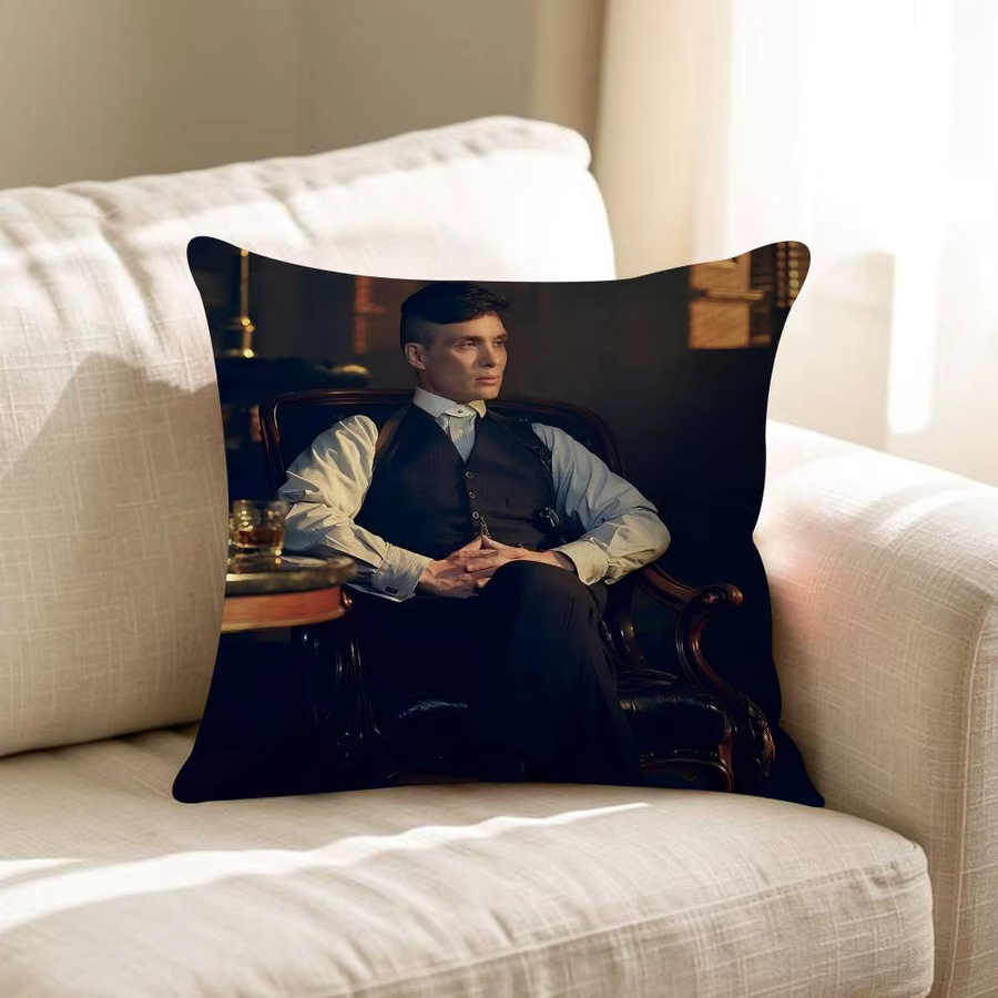 Personalisiertes Peaky Blinders Dekokissen in Schwarz, B/B/H: 45 x 45 x 4 cm - Bild 6