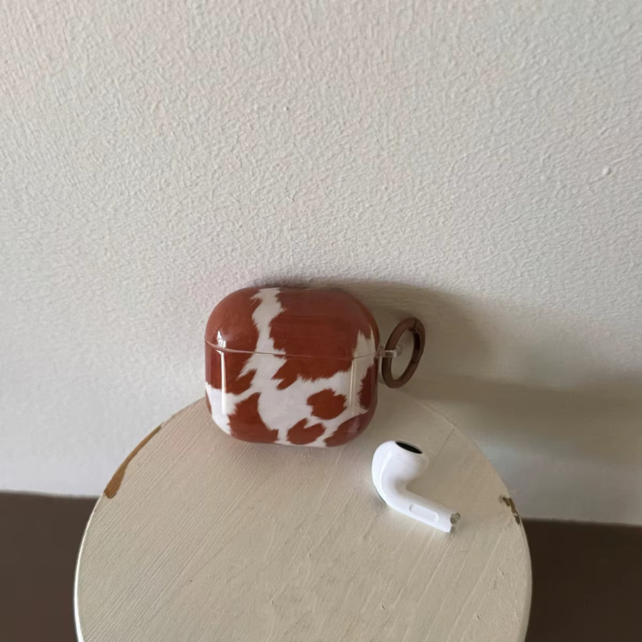 Kopfhörer-Abdeckung im braunen Kuhmuster für Apple AirPods Pro (1., 2. und 3. Generation) - Bild 3