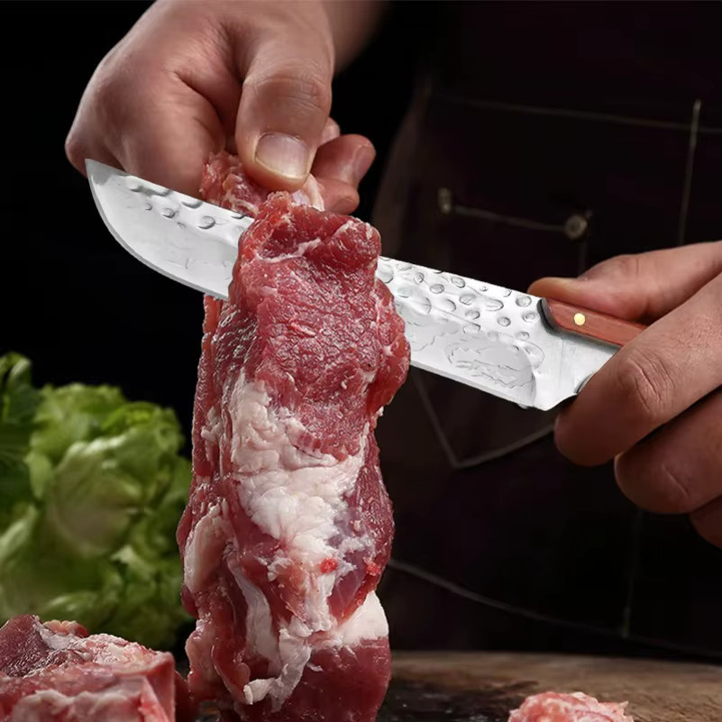 InLeung Handgeschmiedetes Kochmesser mit Holzgriff und Schutzhülle in Silber - Bild 2