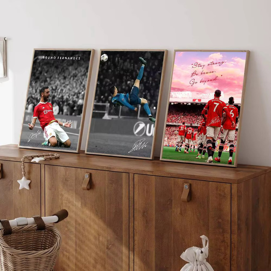 Selbstklebendes Anime-Poster mit modernen Fußball-Sportler-Porträts in HD-Qualität von Rastar, mehrfarbige Wandkunst als Illustration - Bild 3