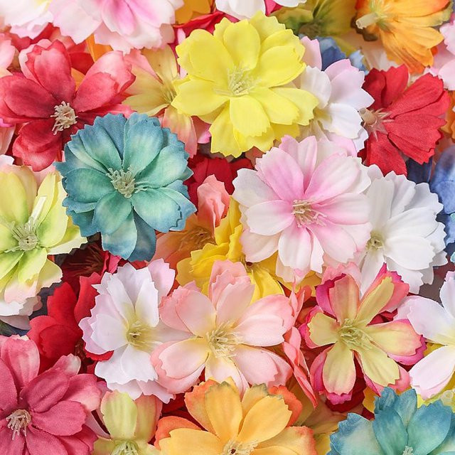 30 oder 50 Stück Künstliche Gänseblümchen aus Seide in Multicolor von smr für DIY Dekorationen, Hochzeiten und Geschenke-Boxen - Bild 1