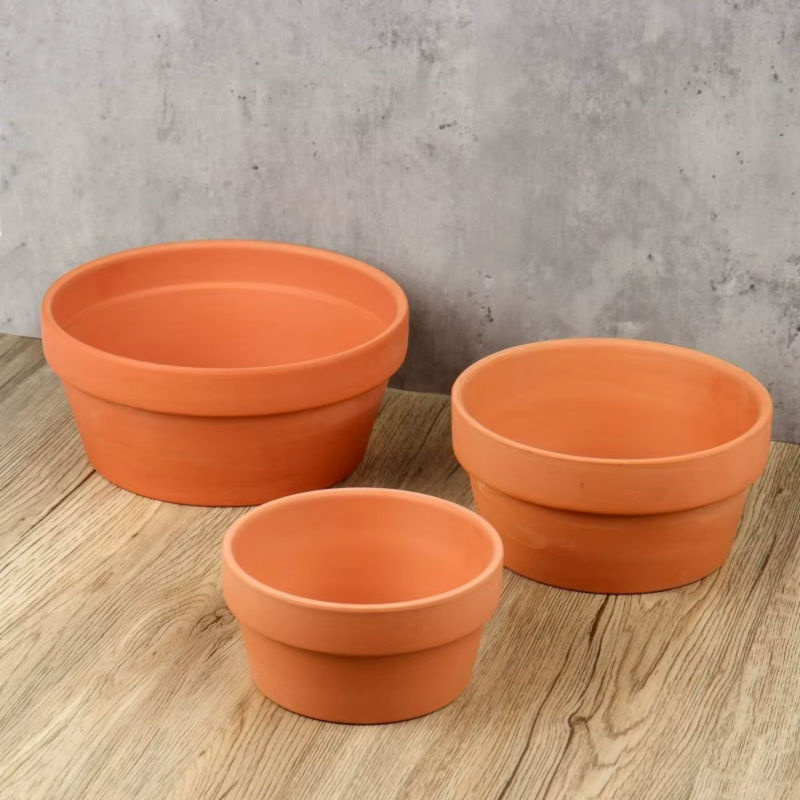 Set aus 3 flachen Terrakotta-Blumentöpfen aus Ton mit Drainageloch, Farbe: Braun - Bild 5