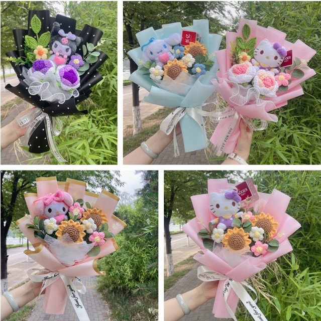 Sanrio Hello Kitty Kuromi Melody Plüschtier, mit gehäkelten Blumen - Bild 1